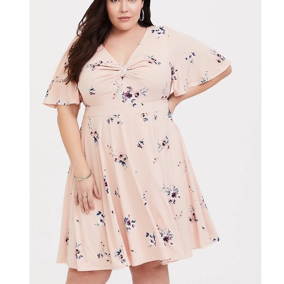 torrid Dresses & Skirts - Torrid Blush Floral Skater Dress 3X